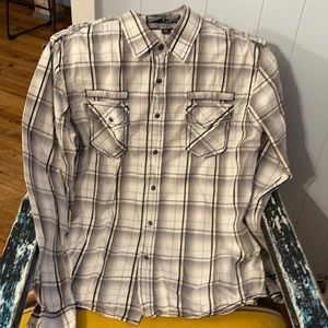 Men’s long sleeve Buckle plain shirt
